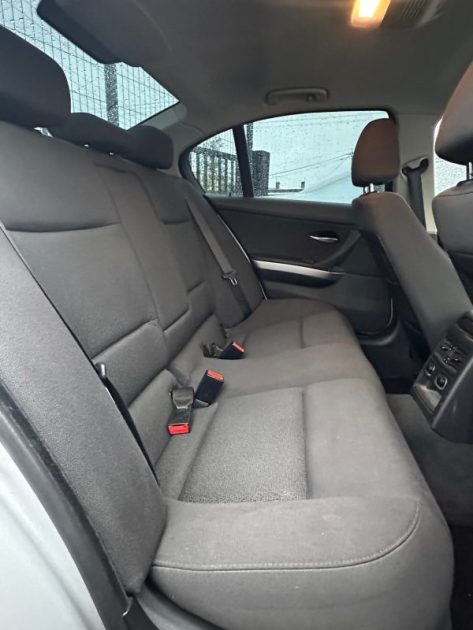 BMW SERIE 3 318I 143CV 2008 / 170KM / Radar / Clim / Regulateur / Paiement 4ou10 fois possible 