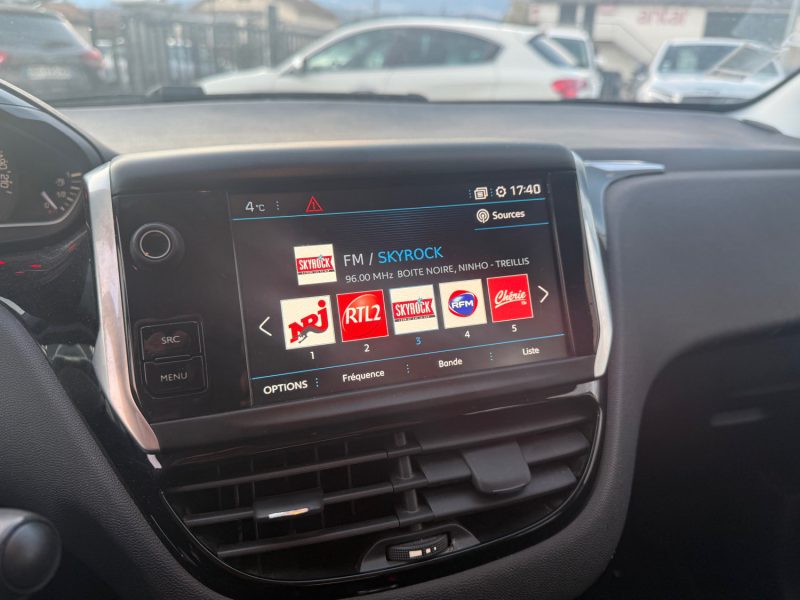 PEUGEOT 208 1.5 BLUEHDI 100CH E6.C TECH EDITION 5P 2018