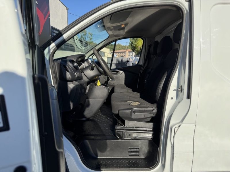 RENAULT TRAFIC 3  L1H1 1200 2.0 DCI 120CH CONFORT E6 2021