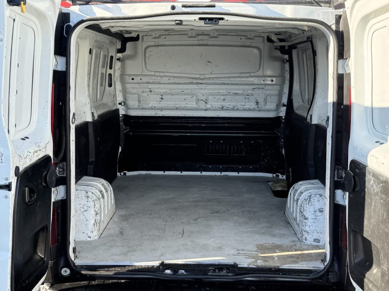 RENAULT TRAFIC 3  L1H1 1200 2.0 DCI 120CH CONFORT E6 2021