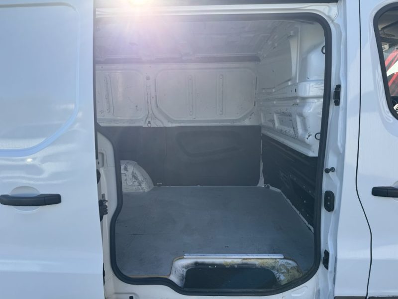 RENAULT TRAFIC 3  L1H1 1200 2.0 DCI 120CH CONFORT E6 2021