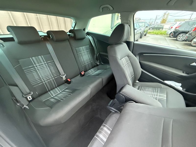 VOLKSWAGEN POLO 5 LOUNGE 1.4 TDI - 90CV 12V TURBO  2015