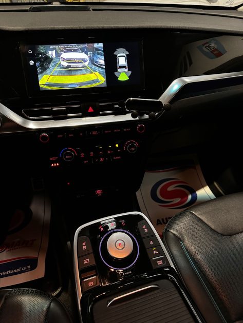 MAGNIFIQUE KIA NIRO 64KW 204 CH (APPLE CARPLAY, SIÈGES CHAUFFANTS ET VENTILÉS, VOLANT CHAUFFANT)