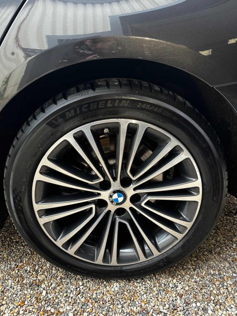 MAGNIFIQUE BMW 530I TOURING M SPORT PROPULSION 252 CH (FULL ENTRETIEN BMW, TOIT OUVRANT, ATTELAGE)