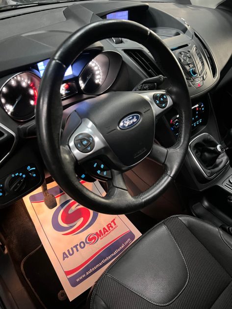 MAGNIFIQUE FORD KUGA 2.0 TDCI 140 CH TITANIUM (PREMIÈRE MAIN, FULL SUIVI D’ENTRETIEN, TOIT OUVRANT)