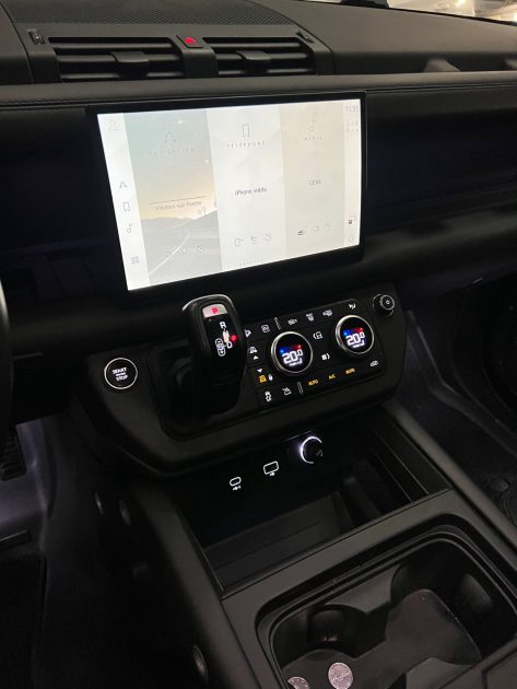 DEFENDER 110 P400e HSE MARK IV (ATTELAGE, ÉLECTRIQUE, PACK HIVER, PACK TOUT TERRAIN, TOIT OUVRANT) 