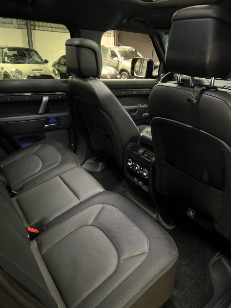 DEFENDER 110 P400e HSE MARK IV (ATTELAGE, ÉLECTRIQUE, PACK HIVER, PACK TOUT TERRAIN, TOIT OUVRANT) 