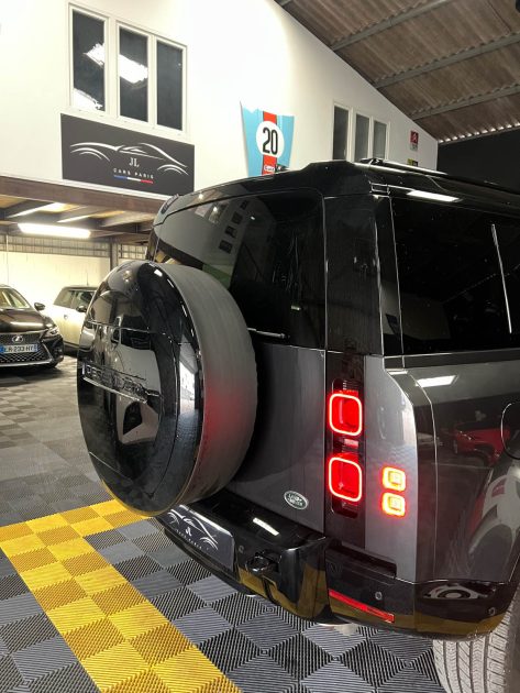 DEFENDER 110 P400e HSE MARK IV (ATTELAGE, ÉLECTRIQUE, PACK HIVER, PACK TOUT TERRAIN, TOIT OUVRANT) 