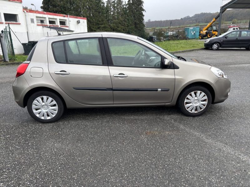RENAULT CLIO III 1.5DCI EXPRESSION CLIM 2011