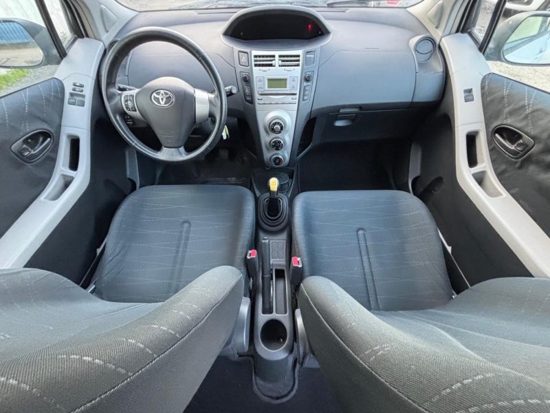 TOYOTA YARIS 1.3 VVT-I 90CH LUNA 2006