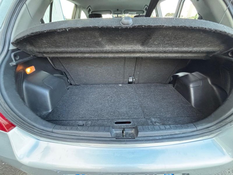 TOYOTA YARIS 1.3 VVT-I 90CH LUNA 2006