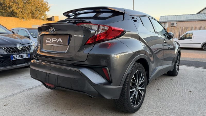 TOYOTA C-HR 122H DYNAMIC 2WD E-CVT RC18 