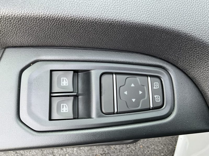 24 520€ HT NISSAN  PRIMASTAR  2,8T 130 CV DCI ACENTA L1H1 