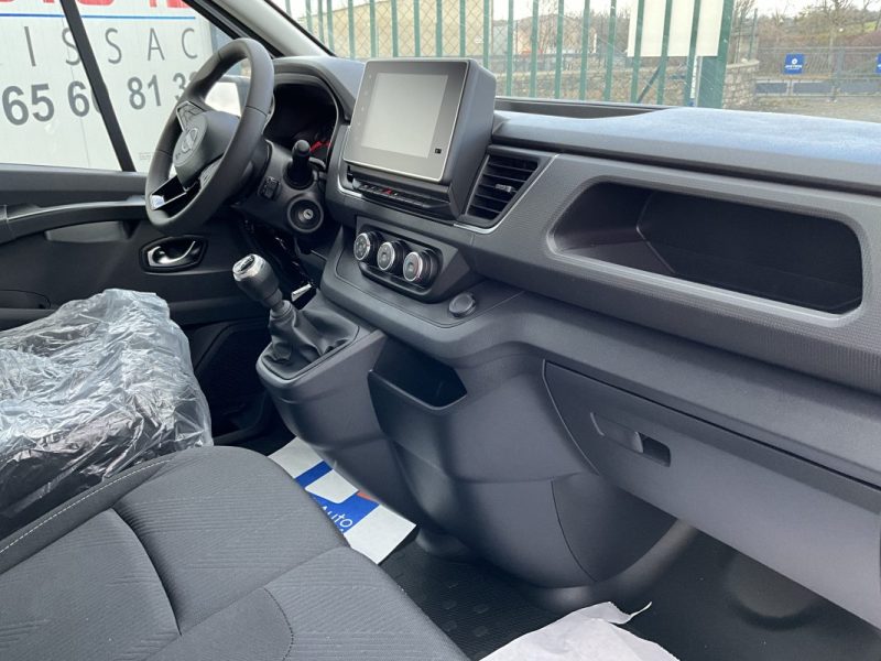 24 520€ HT NISSAN  PRIMASTAR  2,8T 130 CV DCI ACENTA L1H1 