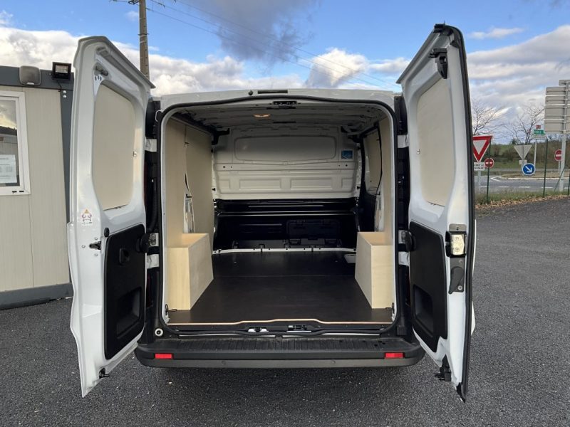 24 520€ HT NISSAN  PRIMASTAR  2,8T 130 CV DCI ACENTA L1H1 