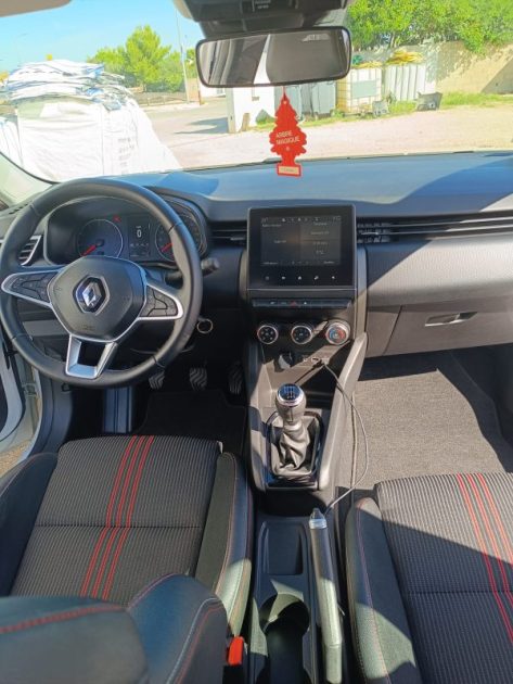 RENAULT CLIO V 1.0TCE 90CV 30 000KMS CLIM GPS GARANTIE 