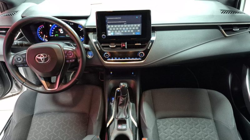 TOYOTA COROLLA TOURING SPORTS 184CV DYNAMIC BUSINESS/ 1 ERE MAIN/TVA RECUPERABLE