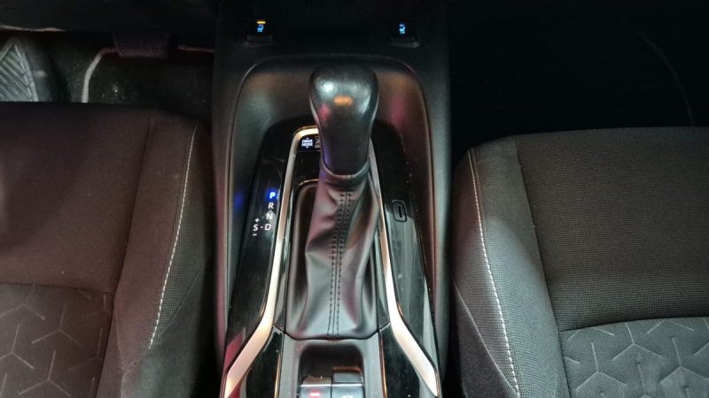 TOYOTA COROLLA TOURING SPORTS 184CV DYNAMIC BUSINESS/ 1 ERE MAIN/TVA RECUPERABLE