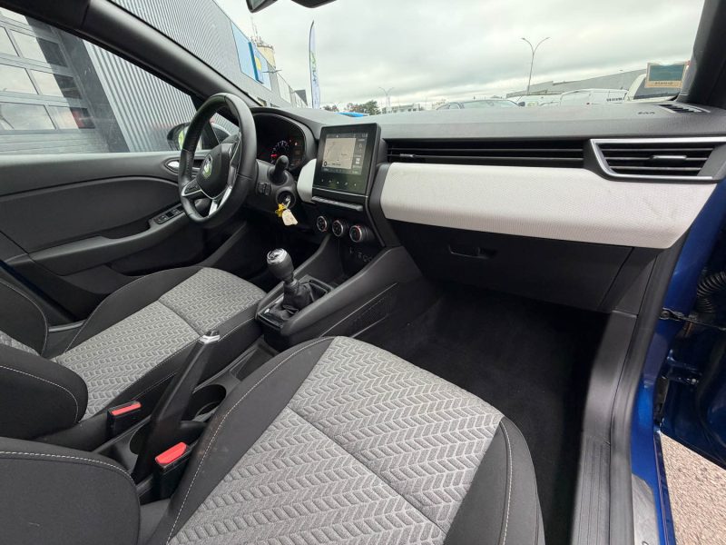 RENAULT CLIO 5 LIMITED