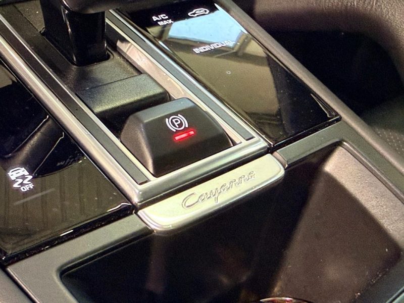 PORSCHE CAYENNE COUPÉ 3.0 V6 462CH E-HYBRID TVA RÉCUPÉRABLE