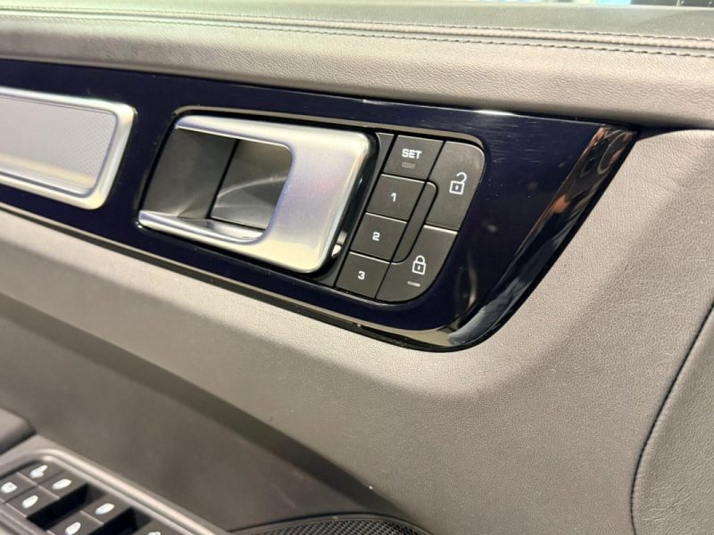 PORSCHE CAYENNE COUPÉ 3.0 V6 462CH E-HYBRID TVA RÉCUPÉRABLE