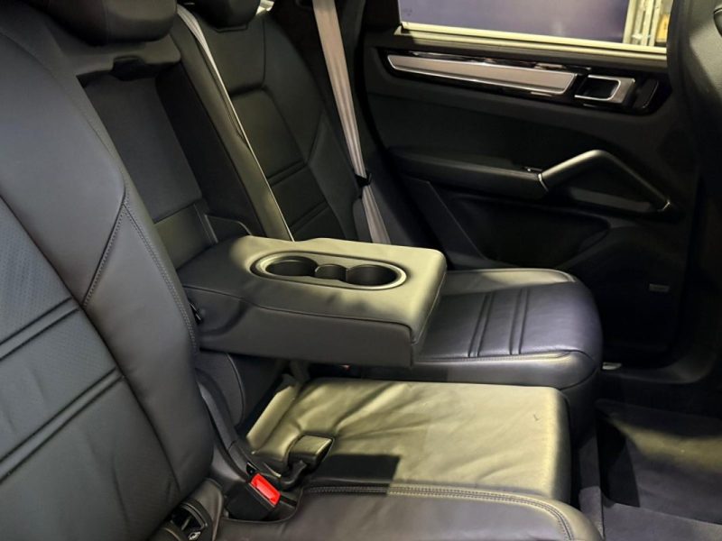 PORSCHE CAYENNE COUPÉ 3.0 V6 462CH E-HYBRID TVA RÉCUPÉRABLE