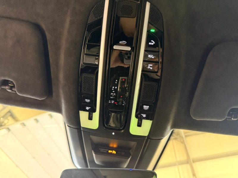 PORSCHE CAYENNE COUPÉ 3.0 V6 462CH E-HYBRID TVA RÉCUPÉRABLE