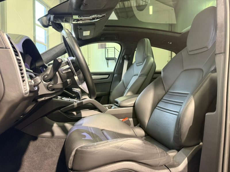 PORSCHE CAYENNE COUPÉ 3.0 V6 462CH E-HYBRID TVA RÉCUPÉRABLE