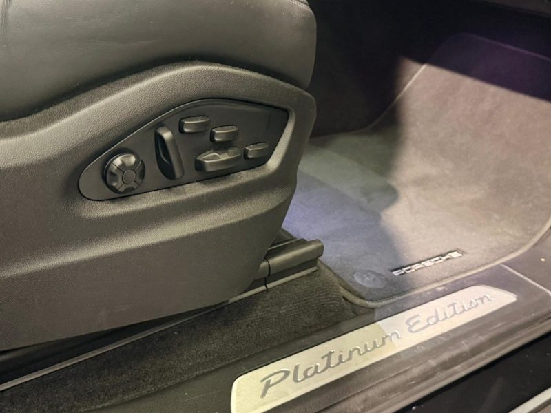 PORSCHE CAYENNE COUPÉ 3.0 V6 462CH E-HYBRID TVA RÉCUPÉRABLE