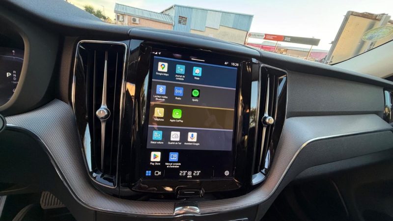 VOLVO XC60 B4 HYBRIDE/DIESEL 197CH PLUS STYLE CHROME GEARTRONIC 2022