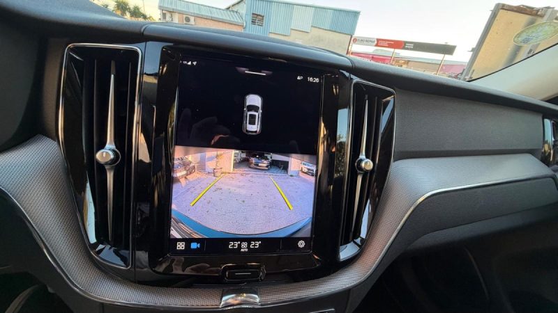 VOLVO XC60 B4 HYBRIDE/DIESEL 197CH PLUS STYLE CHROME GEARTRONIC 2022