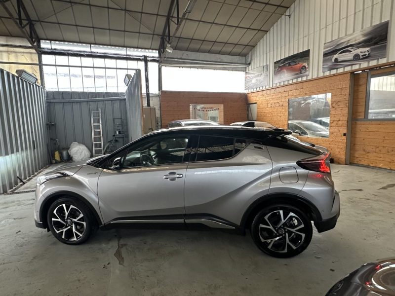 TOYOTA C-HR 122H COLLECTION 2WD E-CVT RC18 2019