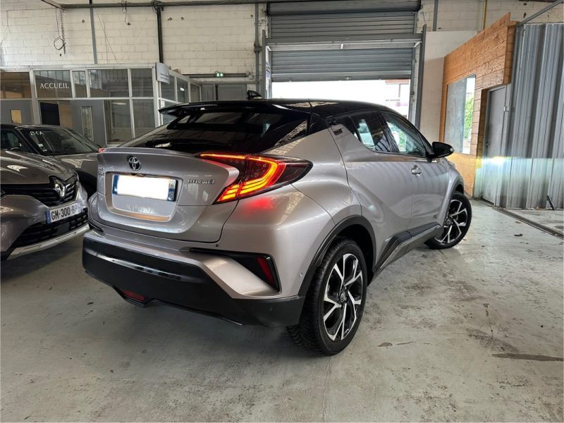 TOYOTA C-HR 122H COLLECTION 2WD E-CVT RC18 2019