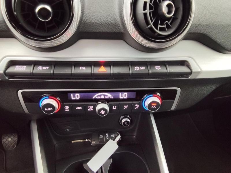 Audi Q2 30 tdi 116ch pack S line exterieur