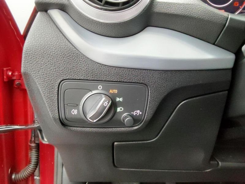 Audi Q2 30 tdi 116ch pack S line exterieur