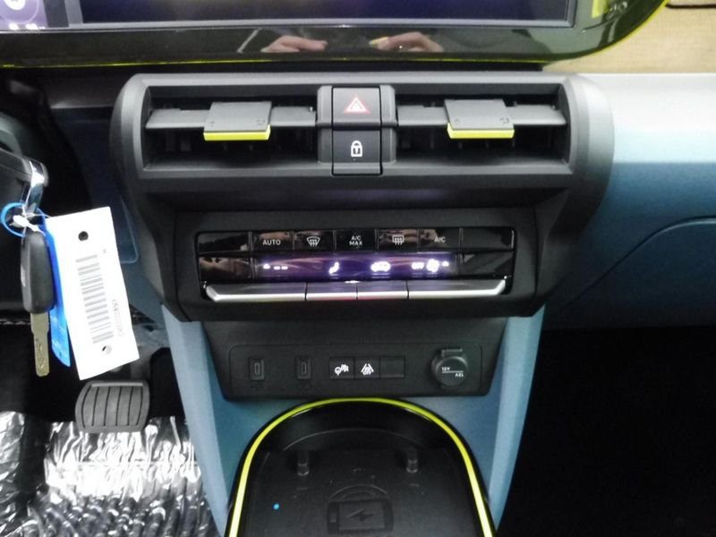 Fiat Panda Grande 1.2 hybrid 100ch la prima edct6