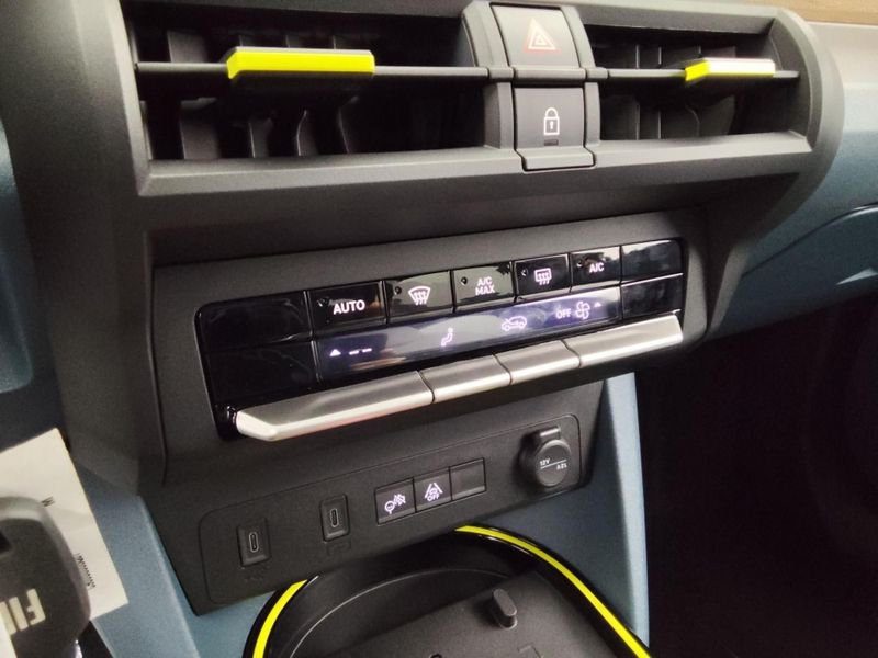 Fiat Panda Grande 1.2 hybrid 100ch la prima edct6