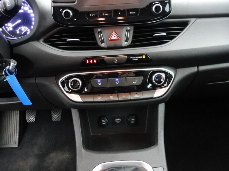 Hyundai i30 1.5 dpi 110-