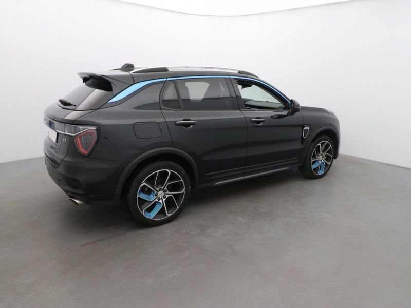 Lynk & Co 01 1.5 phev 261