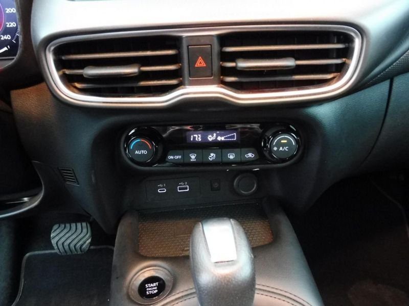 Nissan Juke 1.0 dig-t 114 atn-connecta