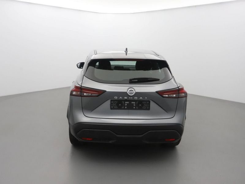 Nissan Qashqai 1.3 dig-t 140 mhevacenta