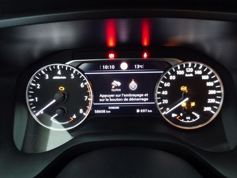 Nissan Qashqai 1.3 dig-t 140 mhevacenta