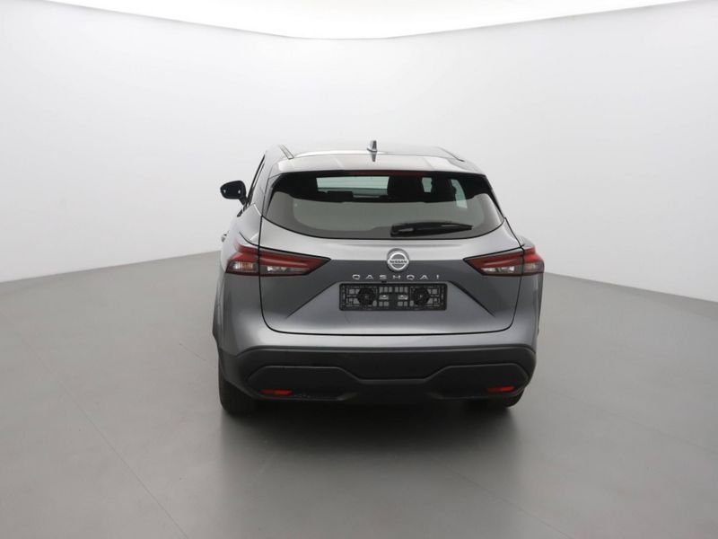Nissan Qashqai 1.3 dig-t 140 mhevacenta