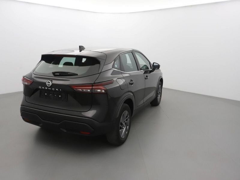 Nissan Qashqai 1.3 dig-t 140 mhevacenta