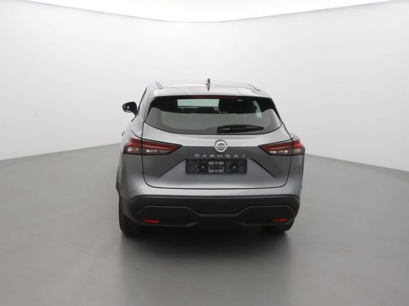 Nissan Qashqai 1.3 dig-t 140 mhevacenta