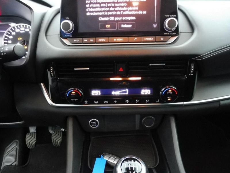 Nissan Qashqai 1.3 dig-t 140 mhevacenta