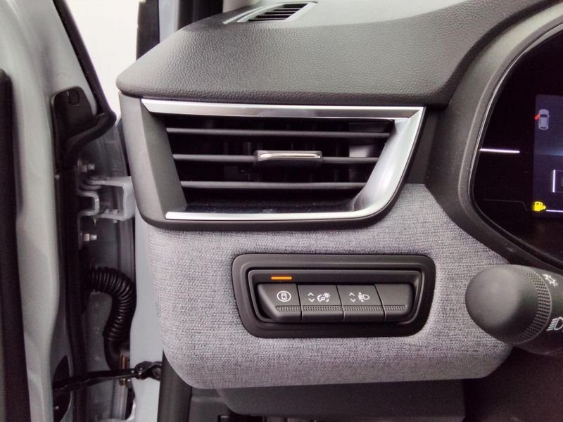 Renault Clio 1.5 dci 100ch evolution - 25