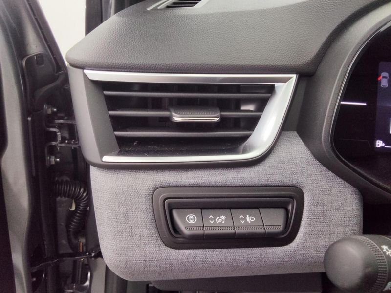 Renault Clio 1.5 dci 100ch evolution - 25