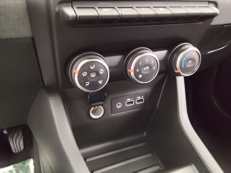 Renault Clio 1.5 dci 100ch evolution - 25